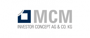 Firmenlogo der MCM Investor Concept AG & Co. KG mit stilisiertem Gebäudesymbol und Schriftzug in Grau und Blau.